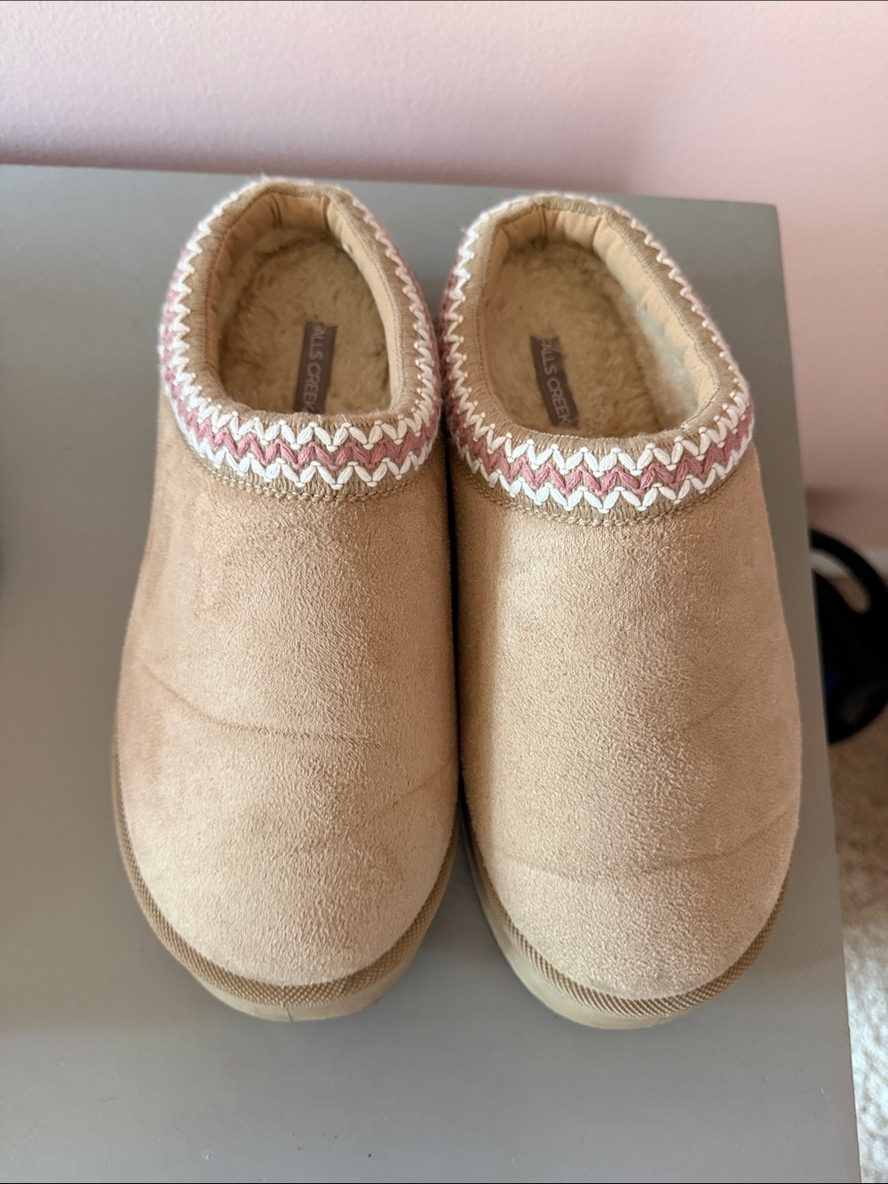 Falls Creek Cozy Slip-On Mule - Tan with Pink Trim size nine. Worn once.
